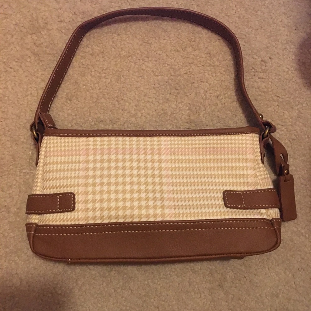 BRAND NEW CHAPS SHOULDER BAG